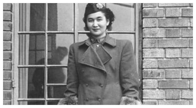 工刺杀毛主席反中我方“美男计”冰球突破1969年美国派女特(图2)