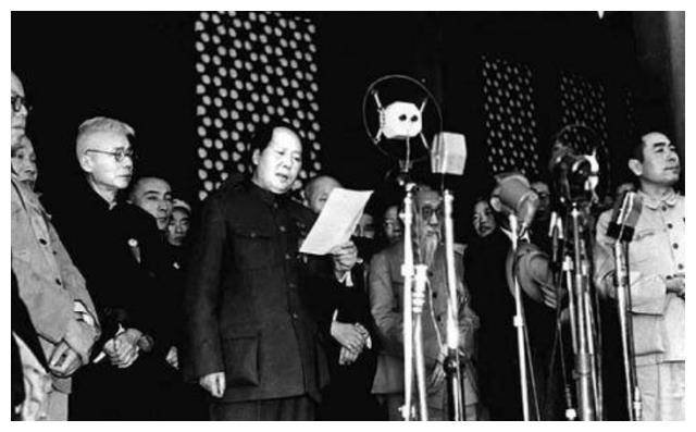 工刺杀毛主席反中我方“美男计”冰球突破1969年美国派女特(图15)