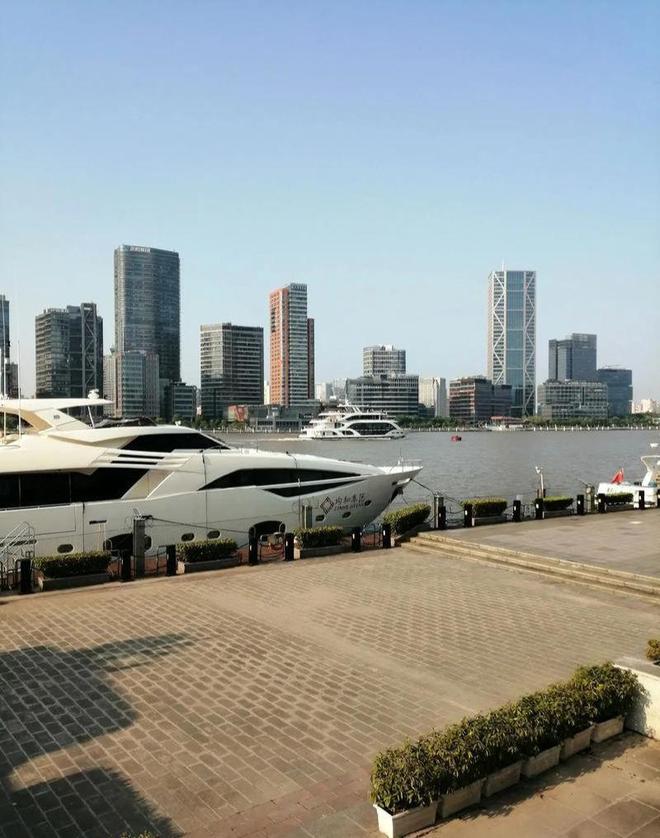 逼“裸辞”老板被曝跑路有黑料曝光冰球突破上海千亿集团暴雷！员工被(图5)