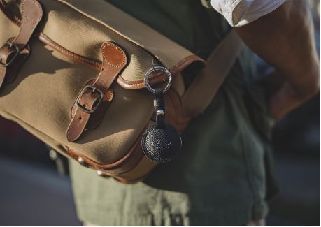 ：看见工艺、香气与城市美学的多重新信号冰球突破游戏网站“伊”手快报 月初新意(图24)