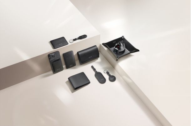 ：看见工艺、香气与城市美学的多重新信号冰球突破游戏网站“伊”手快报 月初新意(图41)